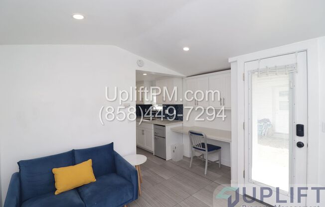 Modern Studio W/ patio