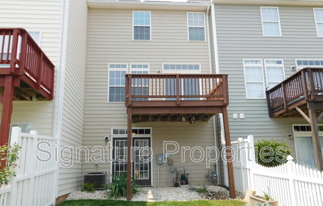 8197 BELTON CIR