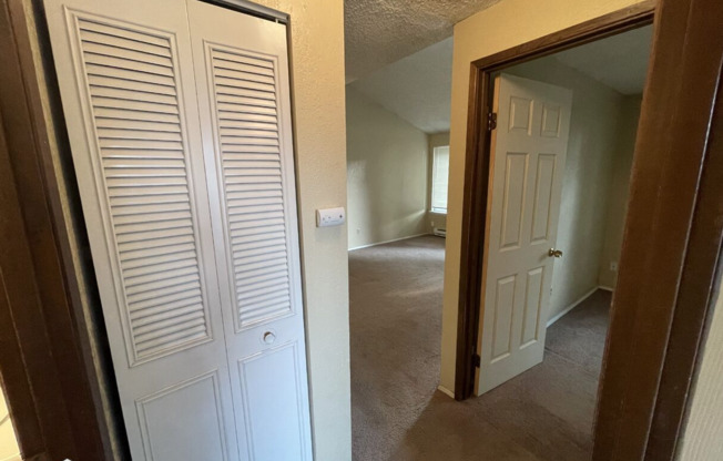 2 beds, 1 bath, 509 sqft, $875, Unit B07