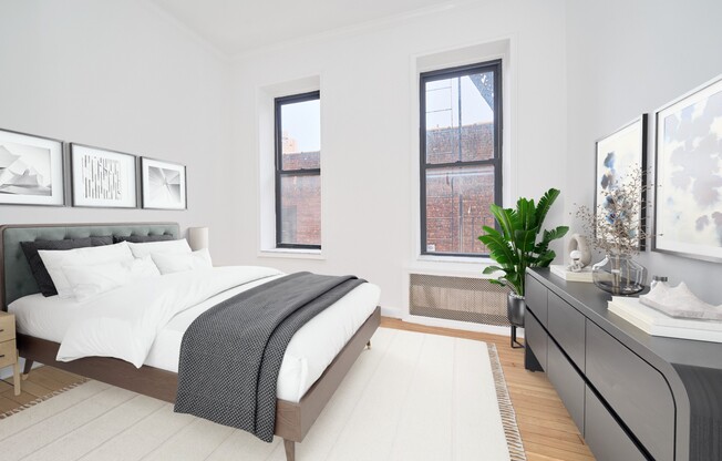 2 beds, 1 bath, $4,350, Unit 1C