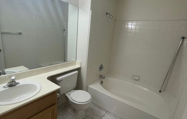 2 beds, 2 baths, $1,350, Unit # 223