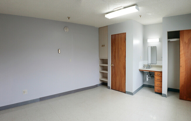 1 bed, 2 baths, 562 sqft, $1,095, Unit 112