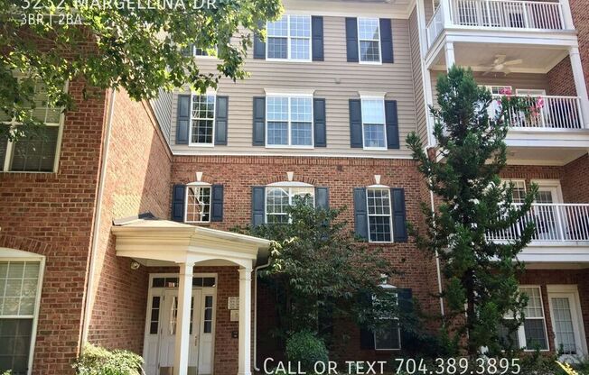 3232 Margellina Dr