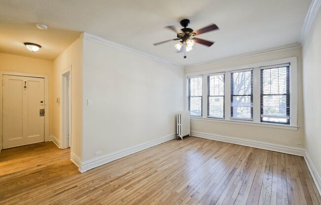 2 beds, 1 bath, 695 sqft, $2,295, Unit 2175-1
