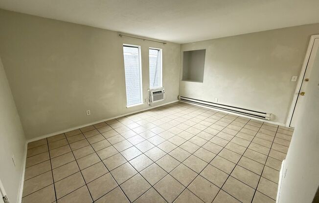 1403-1405 Roosevelt Ave