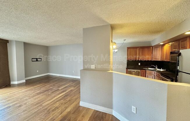2 beds, 2 baths, 873 sqft, $1,725, Unit 106