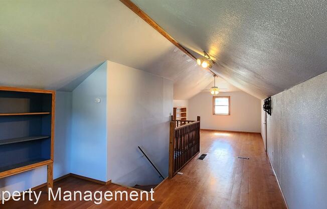 927 E Sanson Ave.