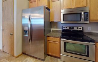 2 beds, 1.5 baths, $1,295, Unit Condo 1367