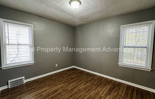 2 beds, 1.5 baths, $1,195