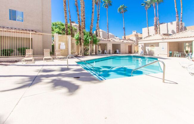 MOVE-IN READY! 2 BEDROOM, 2 BATH, GROUND LEVEL CONDO IN SUNSET BAY COMMUNITY