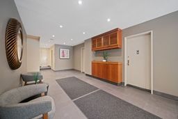 1 bed, 1 bath, $4,400, Unit 5F