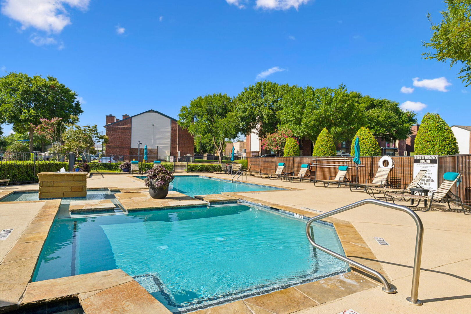 Chatham Green Apts