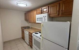 122 DUSTIN ST