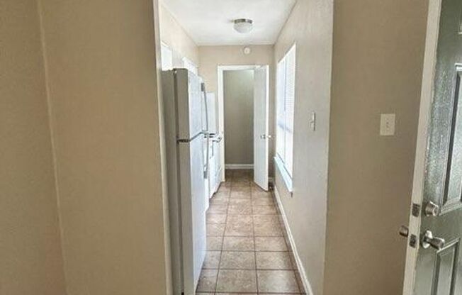 2 beds, 1 bath, 883 sqft, $1,635, Unit 1-1539-C