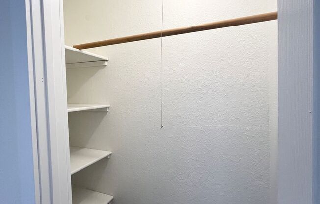 1 bed, 1 bath, 480 sqft, $1,395, Unit 210