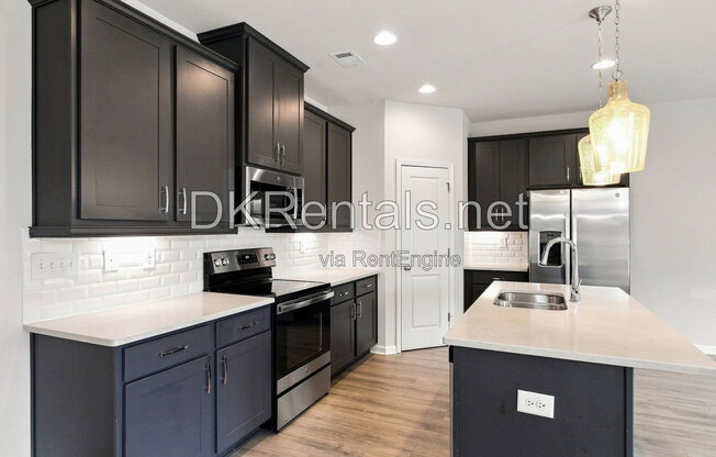 2813 AIDEN CT