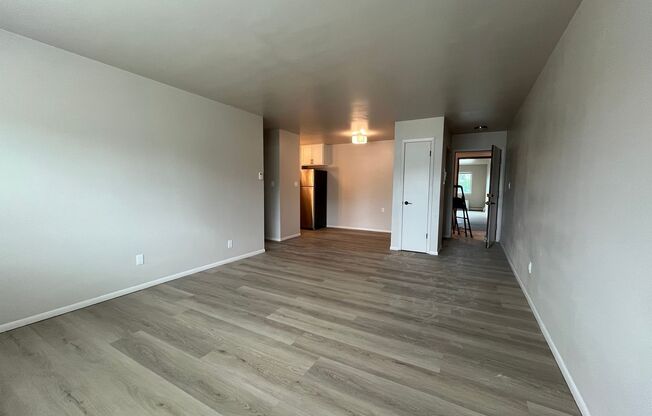 1 bed, 1 bath, $1,295, Unit 121