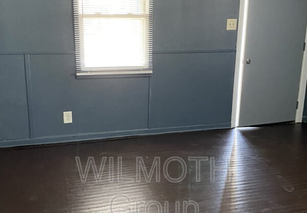 1111 MEDFORD AVE