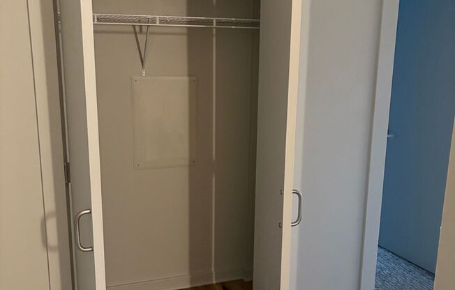 2 beds, 2 baths, 970 sqft, $1,495, Unit Unit 216