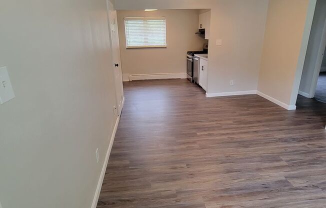 2 beds, 1 bath, 725 sqft, $1,050