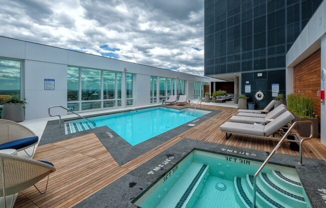 1 bed, 1 bath, 612 sqft, $4,300, Unit 21G