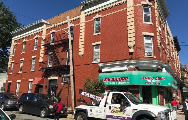 1401 - OM 1401-1407 New York Avenue LLC