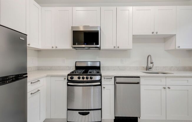 Studio, 1 bath, 464 sqft, $1,375, Unit 209