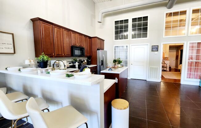 2 beds, 2 baths, 1,600 sqft, $1,800, Unit Unit 265