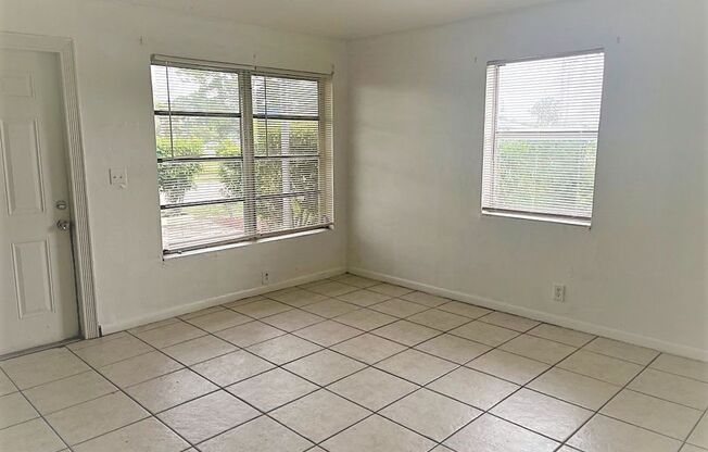 Cute 3 Bedroom House with Carport