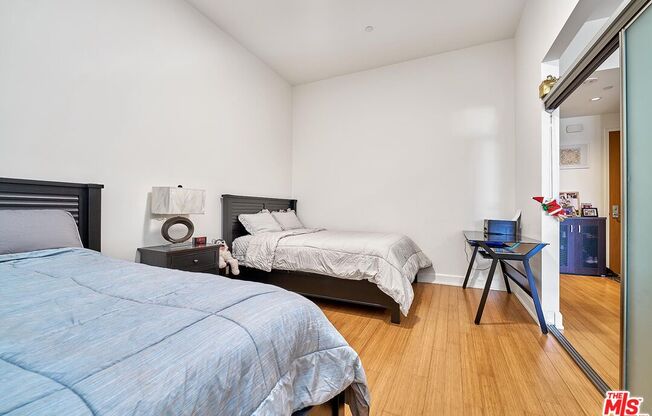 3223 W 6th St Unit 1005