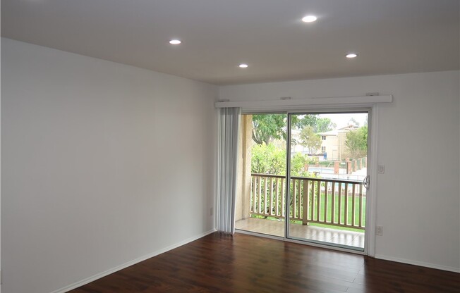 8055 CANBY AVE