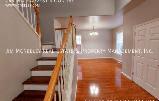 744 NW HARVEST MOON DR
