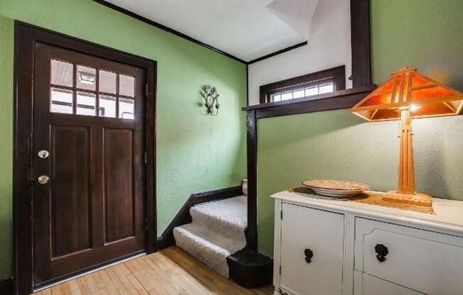 3 Bed | 1 Bath in the Heart of NE Minneapolis!