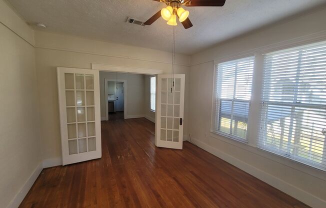 2 Bedroom single family home on 41st St.(across the street from Galveston College)