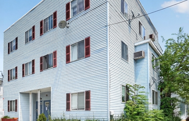 217 HIGHLAND AVE