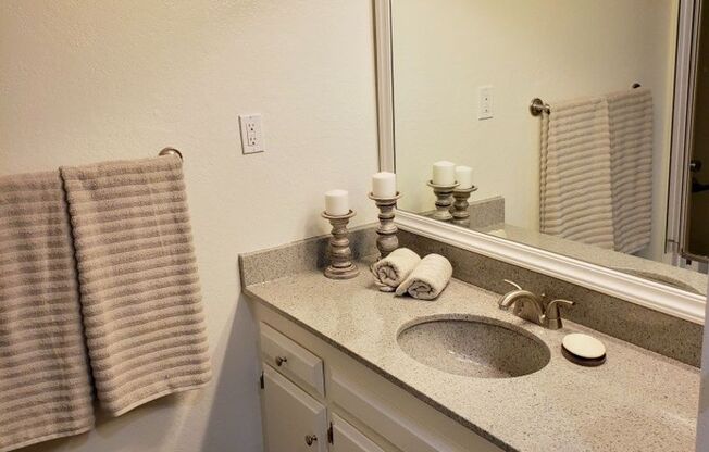 1 bed, 1 bath, 644 sqft, $2,125, Unit 75