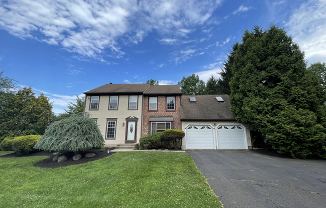 4 ANDREW LN