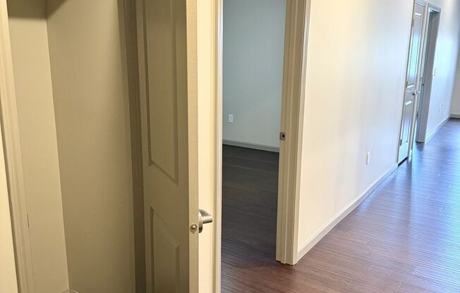 2 beds, 2 baths, 920 sqft, $2,050, Unit 507