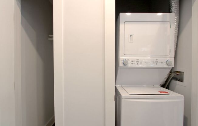 1 bed, 1 bath, 551 sqft, $1,385, Unit 102