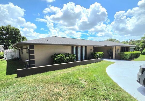 2514 TUSCARORA TRL