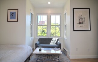 Studio, 1 bath, 264 sqft, $2,300, Unit 3