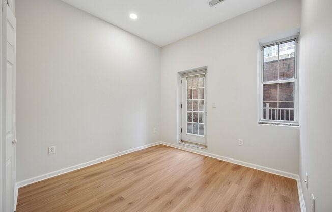 2 Bed 1 Bath Wash West