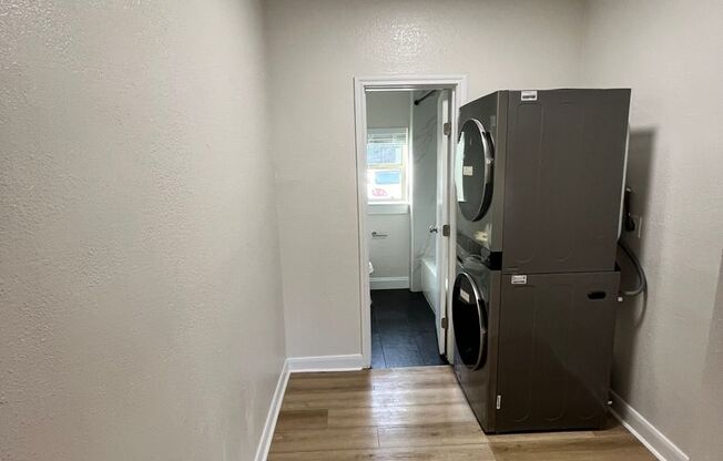 Studio, 1 bath, 600 sqft, $1,299, Unit 1522-02