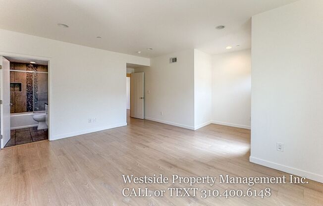 3 beds, 3.5 baths, $3,995, Unit 6548 1/2