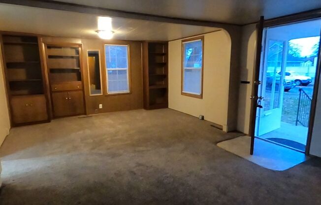 1 bed, 1 bath, $1,095