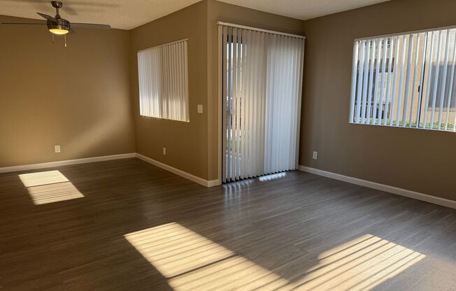 2 beds, 2 baths, 920 sqft, $2,495