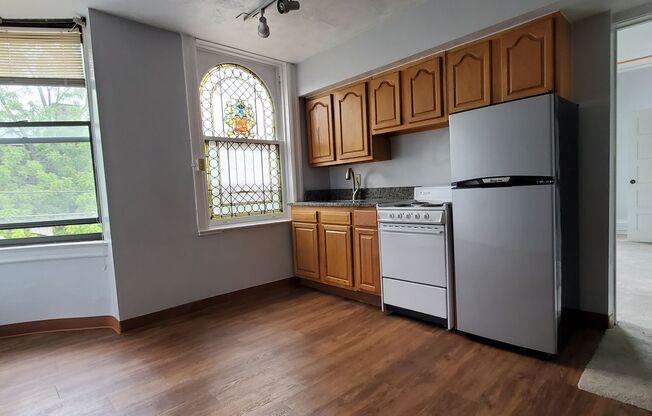 304 S. Graham Street, Apt. 2-A, Pittsburgh PA 15232