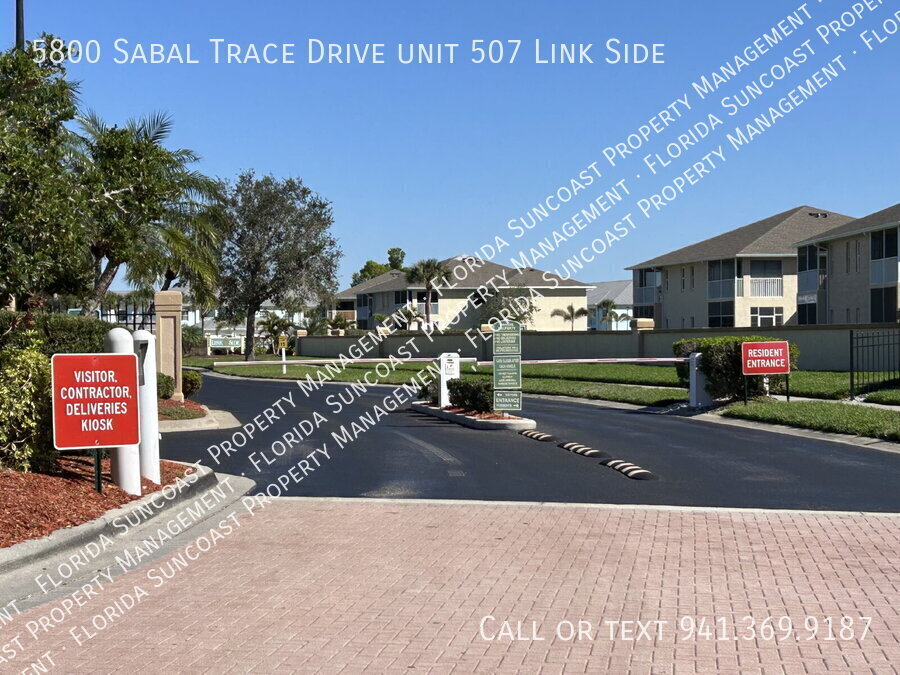 5800 SABAL TRACE DRIVE