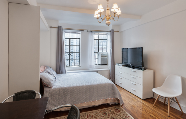 Studio, 1 bath, $2,400, Unit 1711