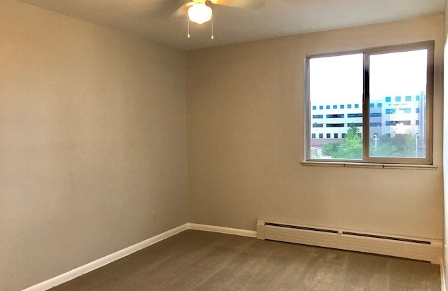 1 bed, 1 bath, 727 sqft, $1,475